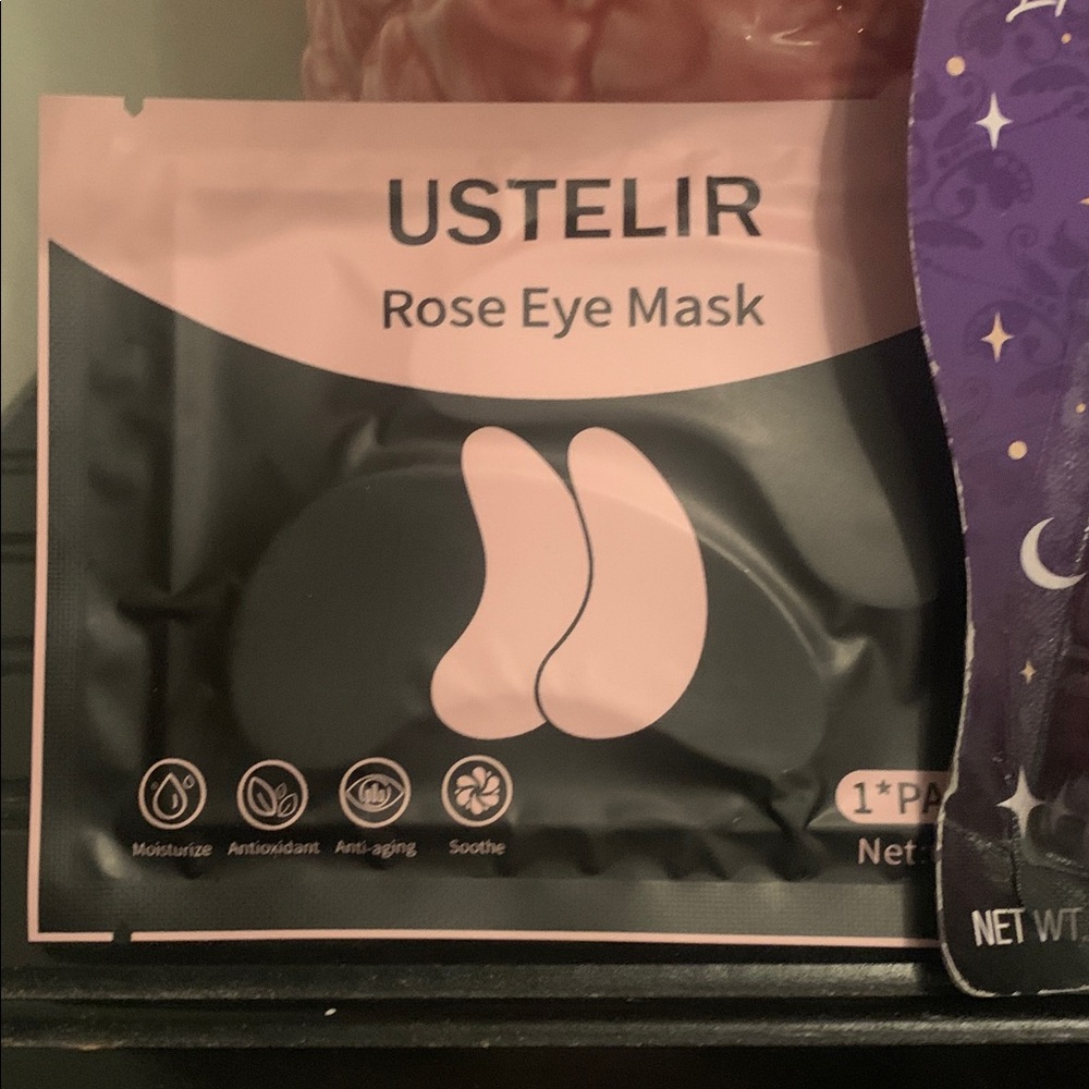 New Lip glaze & hat & eye mask bundle (3 pieces) - Picture 7 of 7